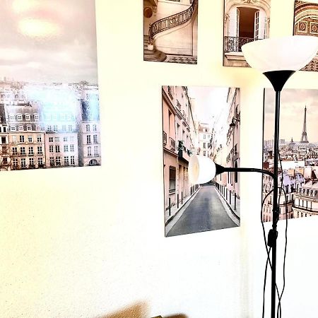 Апартаменты Panoramic Lil' Paris Бухарест Экстерьер фото